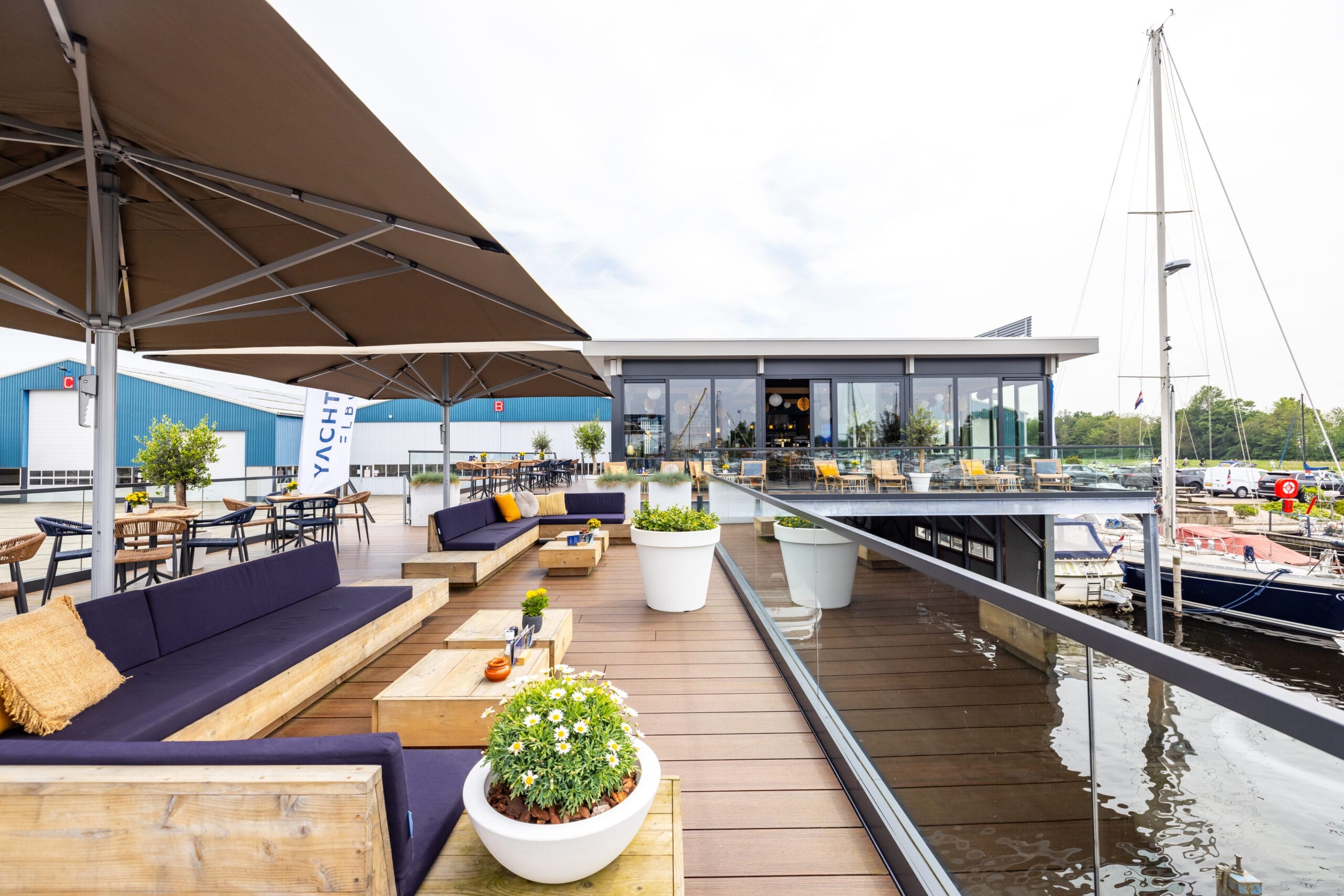 Havenaanzicht Yachtclub Elburg